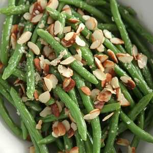 Green Beans with Sliced Almonds
