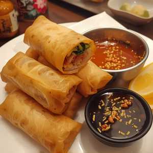 Deep-fried Shrimp Spring Roll