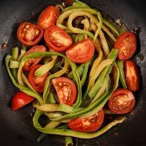 Sautéed Tomato & Shredded Snake Gourd