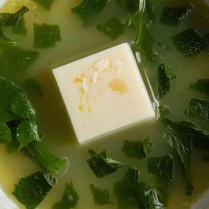 Tofu & Seaweed Soup