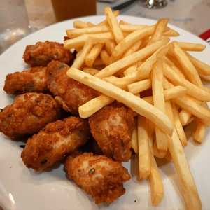Wing Dings w/ Fries