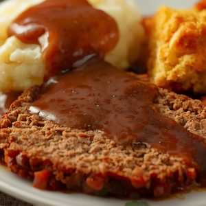 Smothered Meatloaf w/ Gravy