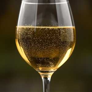 Chardonnay (Glass)