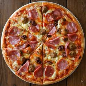 Meatzza Pizza