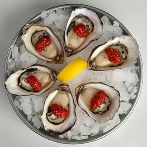 Half-Dozen Sweet Amalia Oysters
