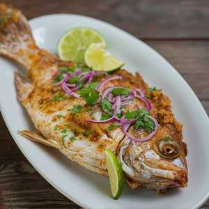 PESCADO FRITO ENTERO