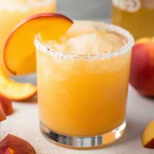 Frozen Peach Bellini Margarita