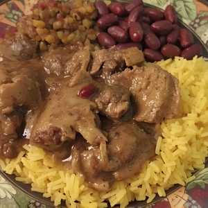 Arroz Guisado, Habichuelas y Carne Guisada
