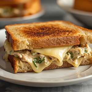 TUNA MELT