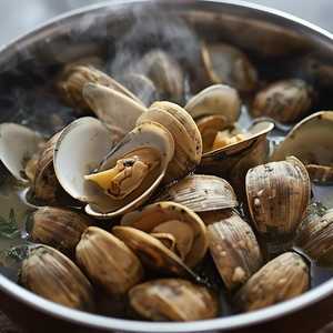 Buttery Steamed Manila Clams
