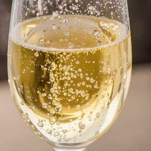Piquitos “Little Kisses” Sparkling Moscato (Spain)