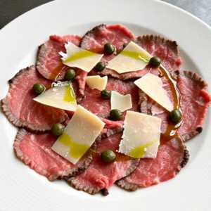 Carpaccio di Manzo con Parmigiano