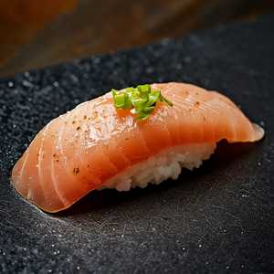 hamachi nigiri