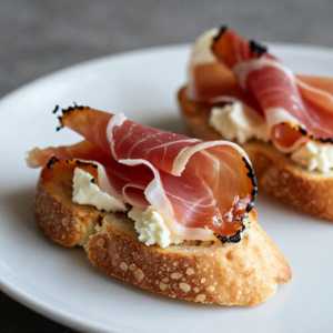 Crostini Prosciutto Arrostito e Fontina