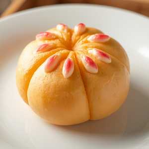 Birthday Peach Bun