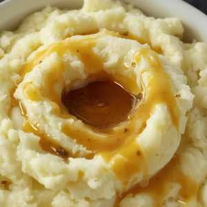 Mashed Potatoes w/ Gravy