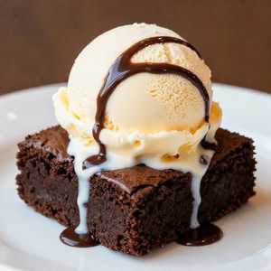 Brownie With Vanilla Ice Cream