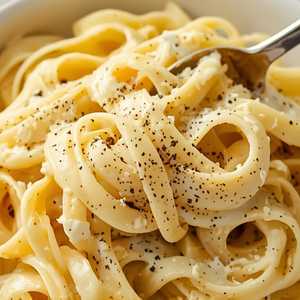 Fettuccine Alfredo