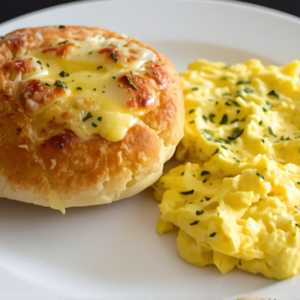 Pandebono With Eggs