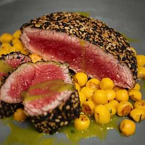 TUNA STEAK