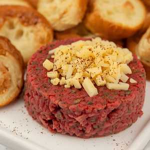 Steak Tartare*