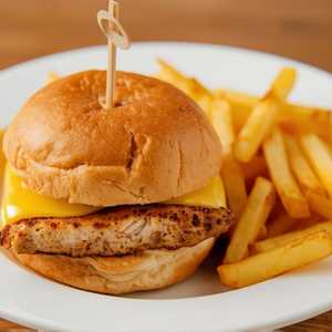 Nandino's Chicken Sandwich & 1 Side