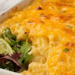 Mac And Cheese With Side Salad