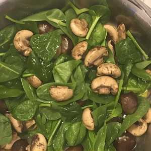 Sautéed Spinach & Button Mushrooms