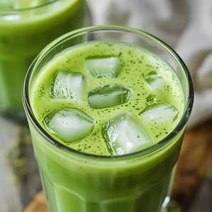 Vanilla Almond Matcha Tea Latte