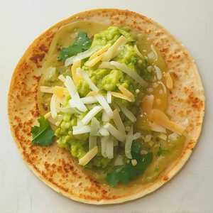Rolled Taco with Beef, Chicken or Potato w/ Guacamole