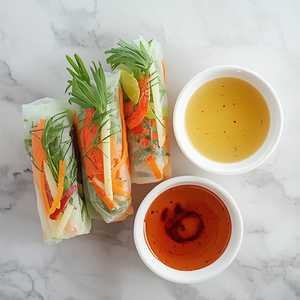 SUMMER ROLLS