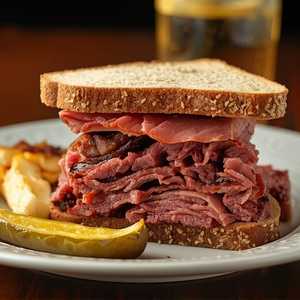 PASTRAMI Sandwich