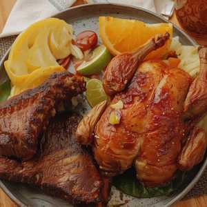1/4 Pollo - 1/4 Costilla de Cerdo
