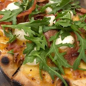 Fig & Prosciutto Pizza