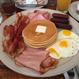CLASSIC BIGGER BETTER BREAKFAST