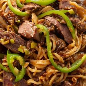 Fried Rice Noodles w/Beef & Green Bell Pepper