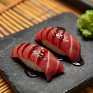 AKAMI (2 PIECES)