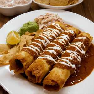 Monday Lunch - Fleutas De Pollo