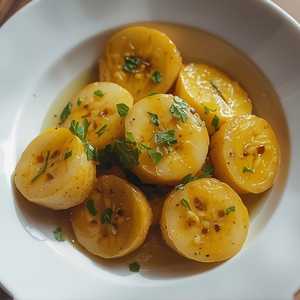 Boiled Green Bananas (Guineos)