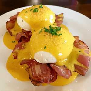Eggs Benedict