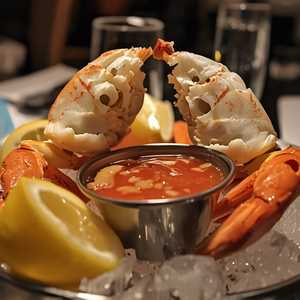 Cold Cracked Dungeness Crab
