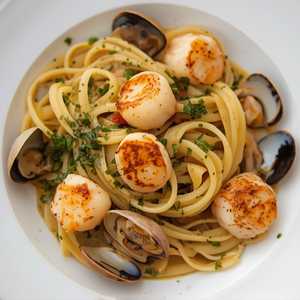 Scallops & Clam Linguine