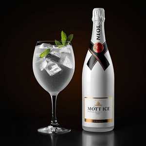 Moet Ice