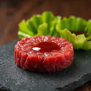 HAND-CUT BEEF TARTARE