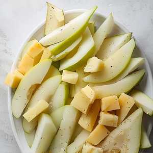 Pears & Cheddar Cheese