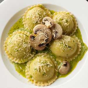 Mushroom Ravioli Alla Pesto