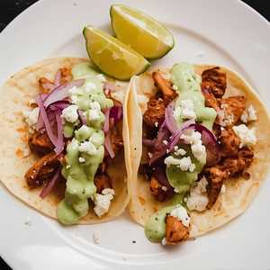 Orden de Tacos Pollo En Adobo
