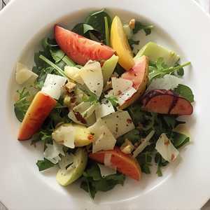 LOCAL GREENS SALAD