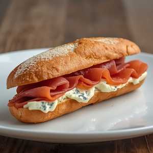 Bocata De Jamón Y Queso Cabrales