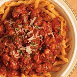 5-Hour Beef Ragù Mac